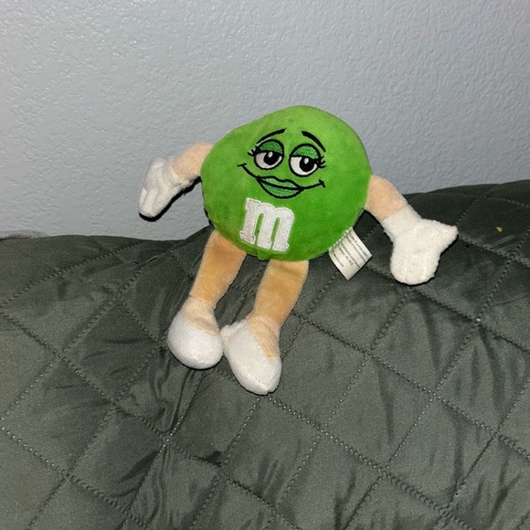 Used condition M&M’s Green stuffed figurine Christmas any holiday green lady M&M - Picture 3 of 9